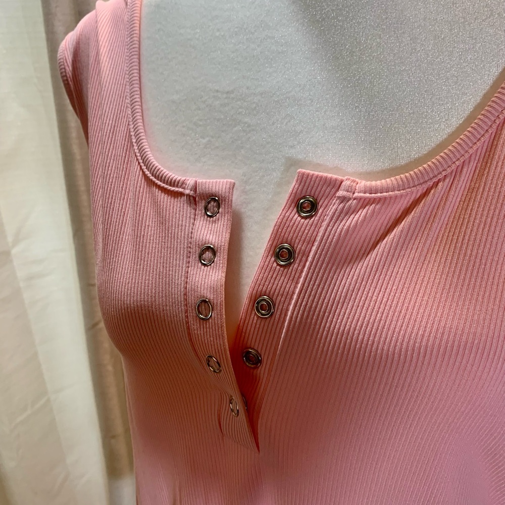 Scoop neck Ribbed Tee 2 Pack